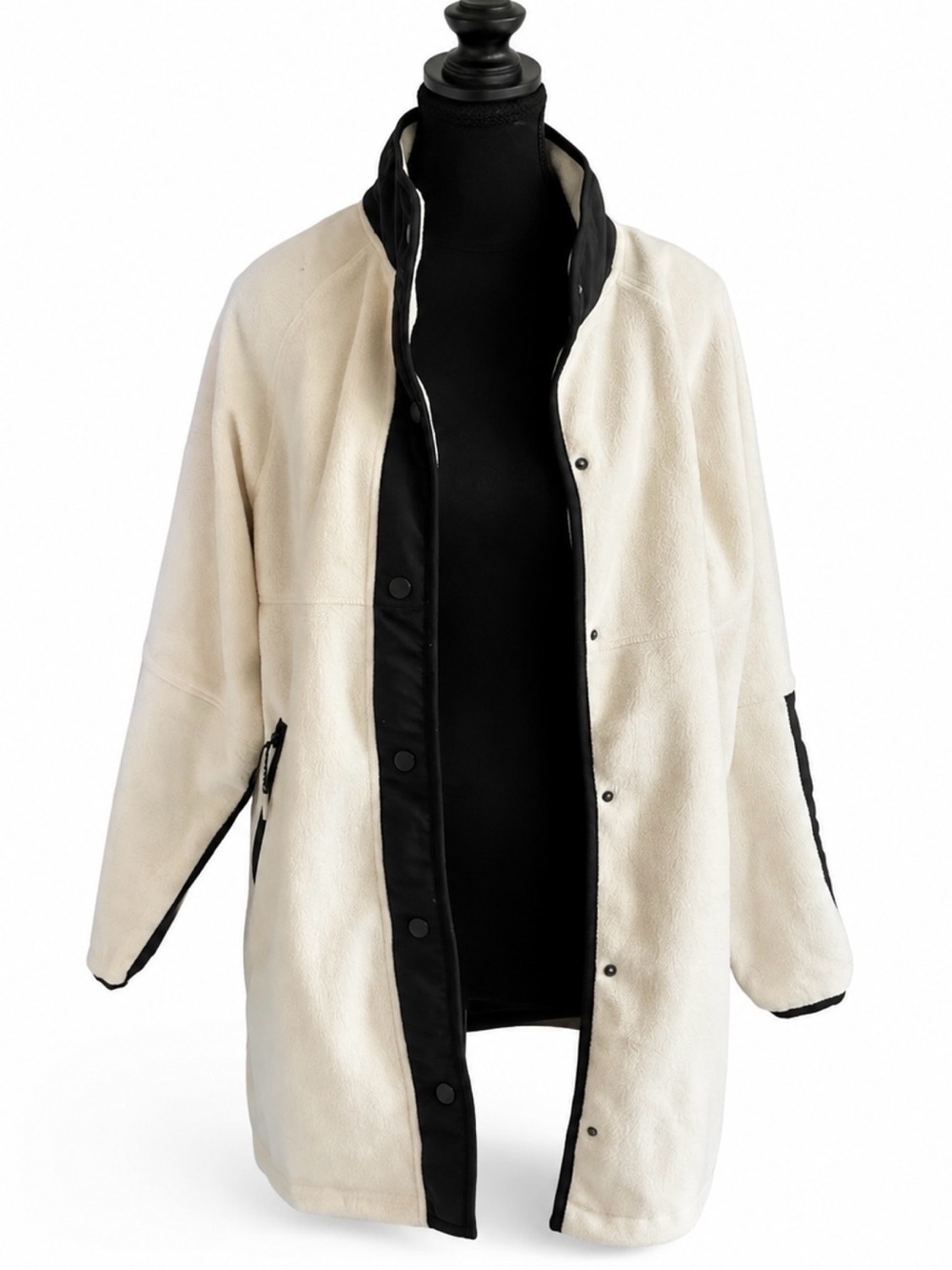 Hyba Women’s Ivory Black Colorblock Longline Fleece Jacket Size M
